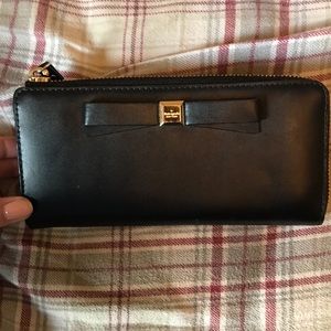 Black leather Kate spade wallet